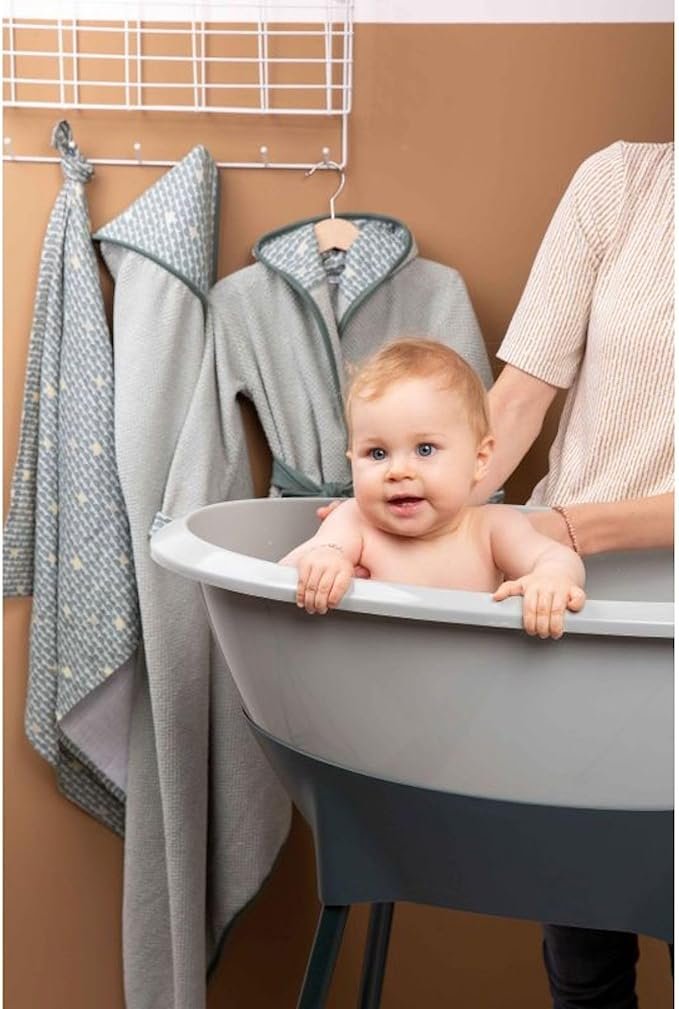 LUMA Unisex Bathtub Stand - Image 3